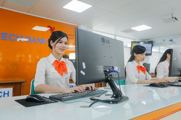 khoa-tai-chinh-ngan-hang-ddu-noi-chap-canh-uoc-mo