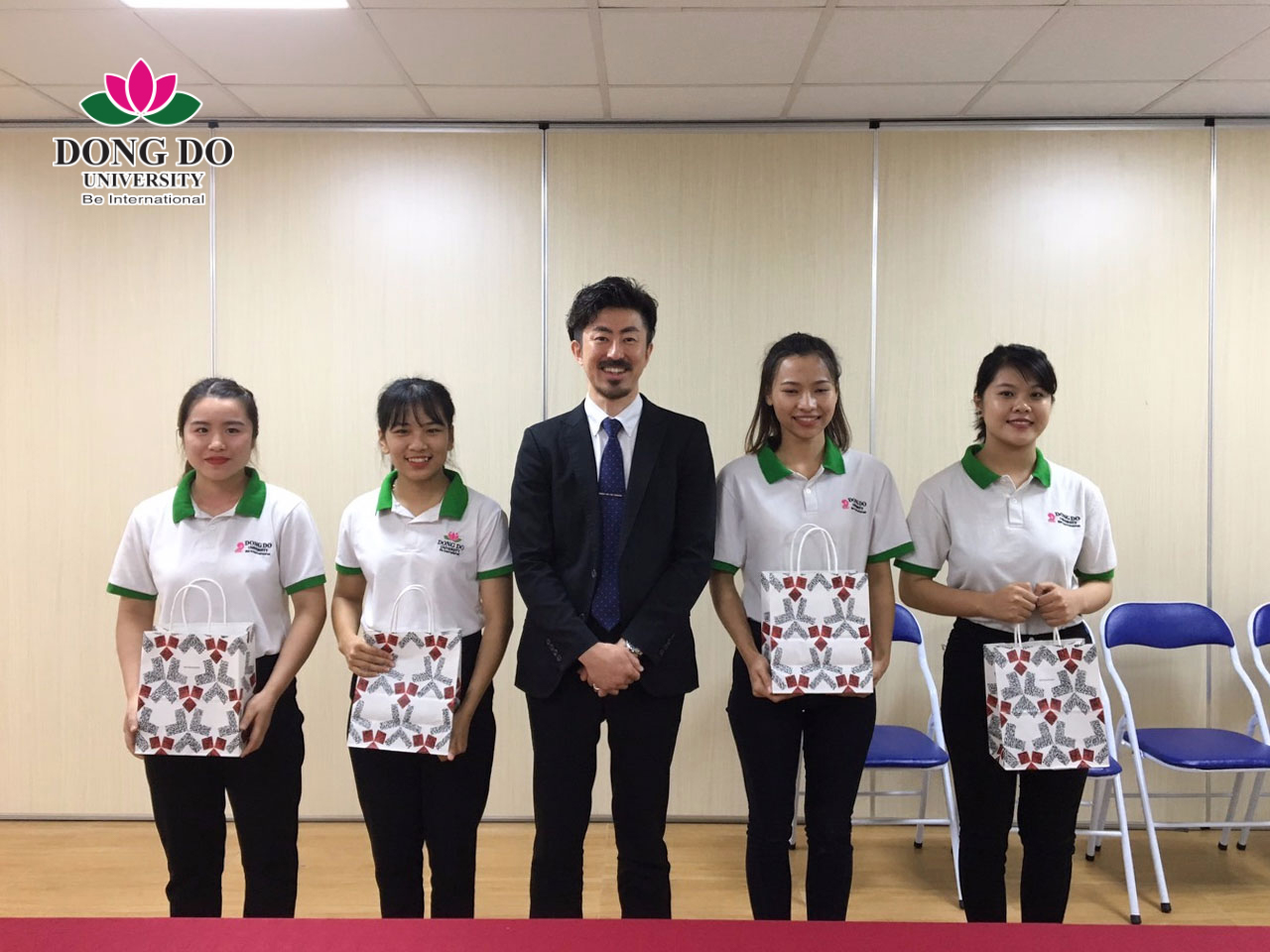 phong-van-dot-i-chuong-trinh-thuc-tap-huong-luong-nhat-ban-nganh-dieu-duong